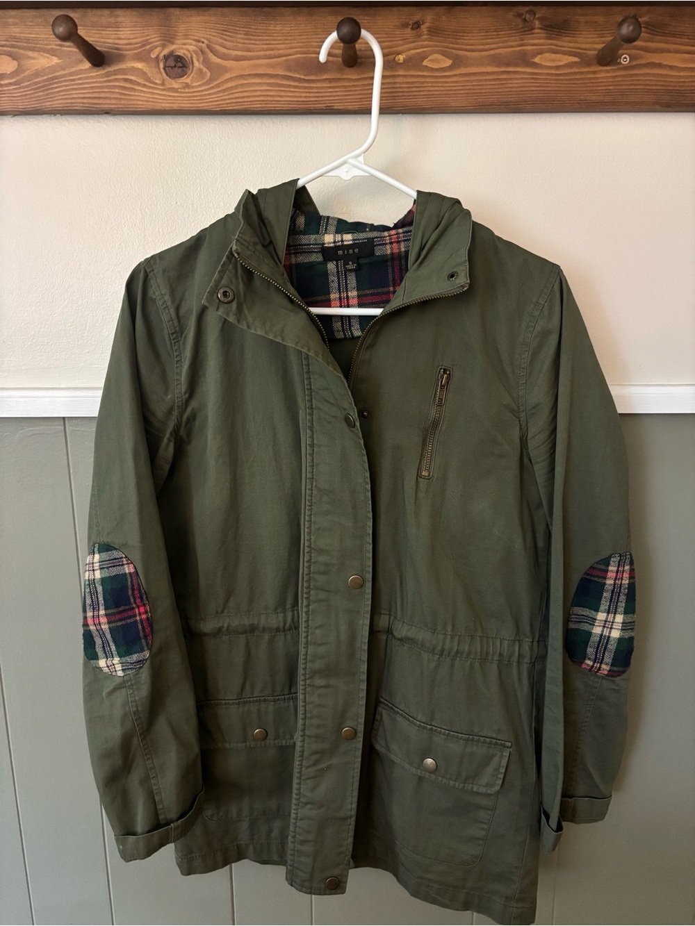 Women’s Olive Green Hooded Utility Jacket with Plaid Accents